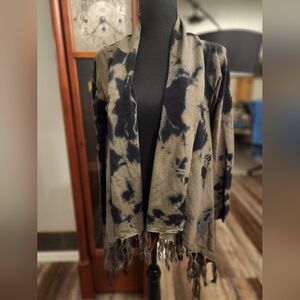 Akualani tie dye cardigan, size medium